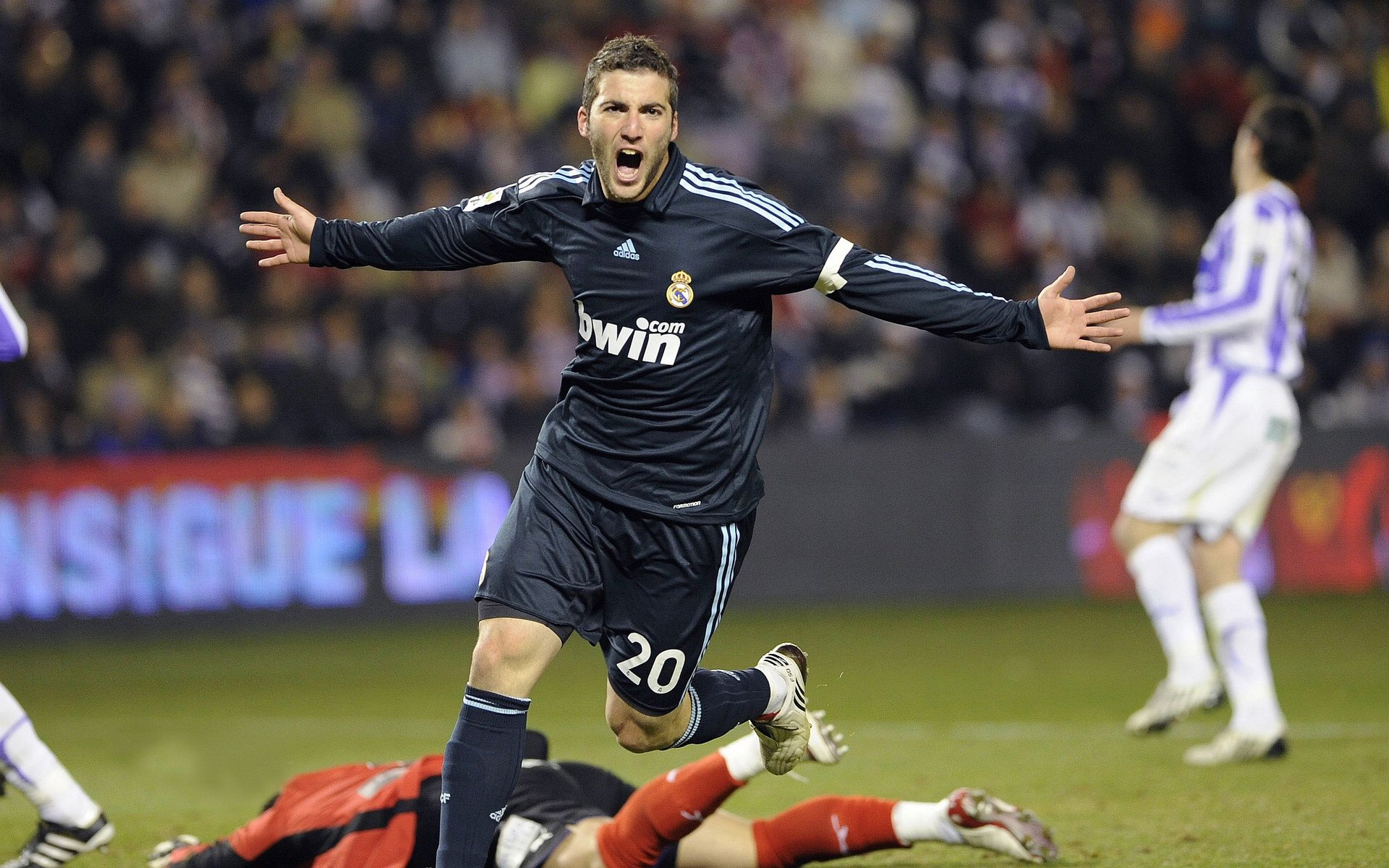 西甲疯狂攻势：多点开花，精彩纷呈，西甲点数有什么用